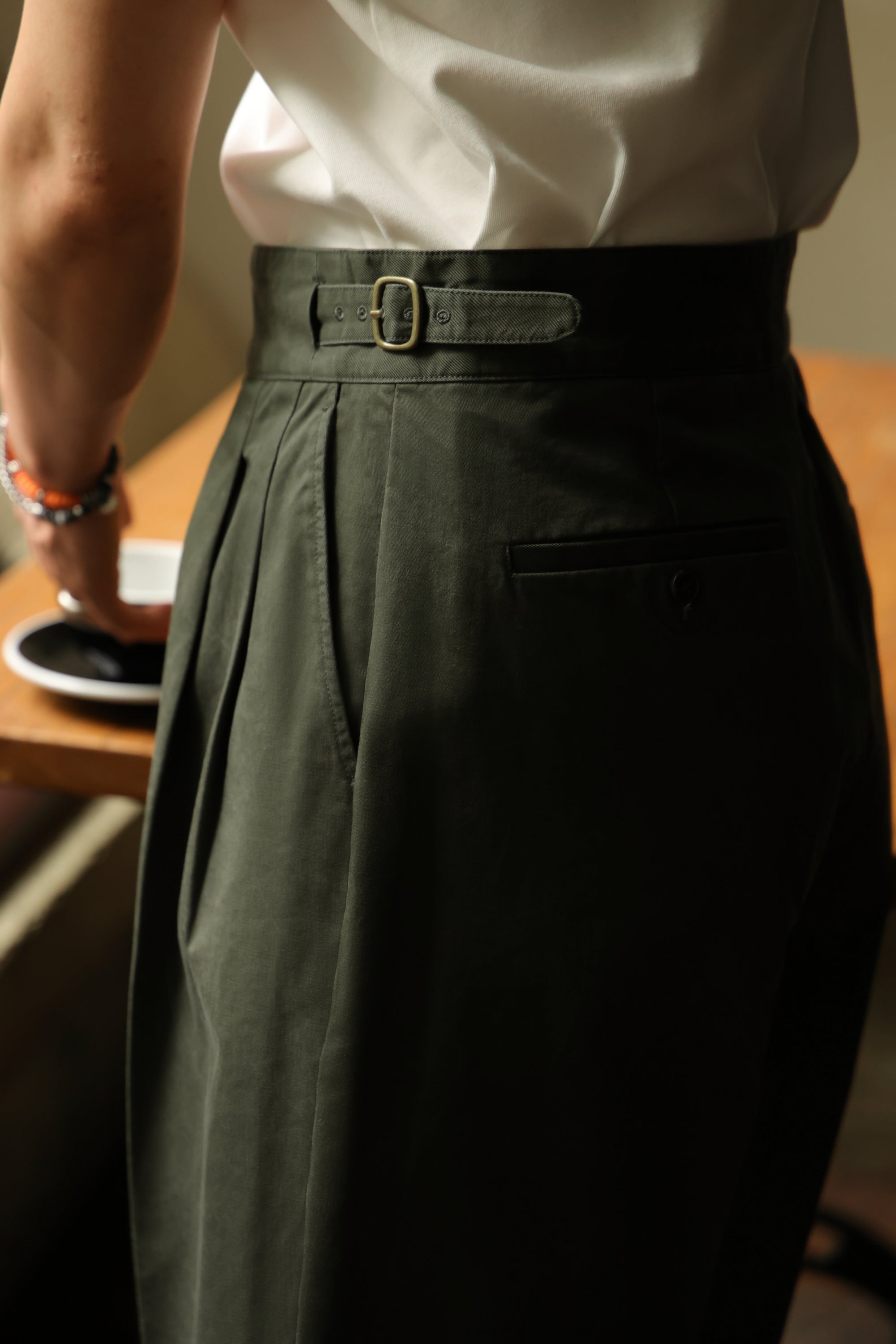 Ugentle Gurkha Shorts — Jungle green