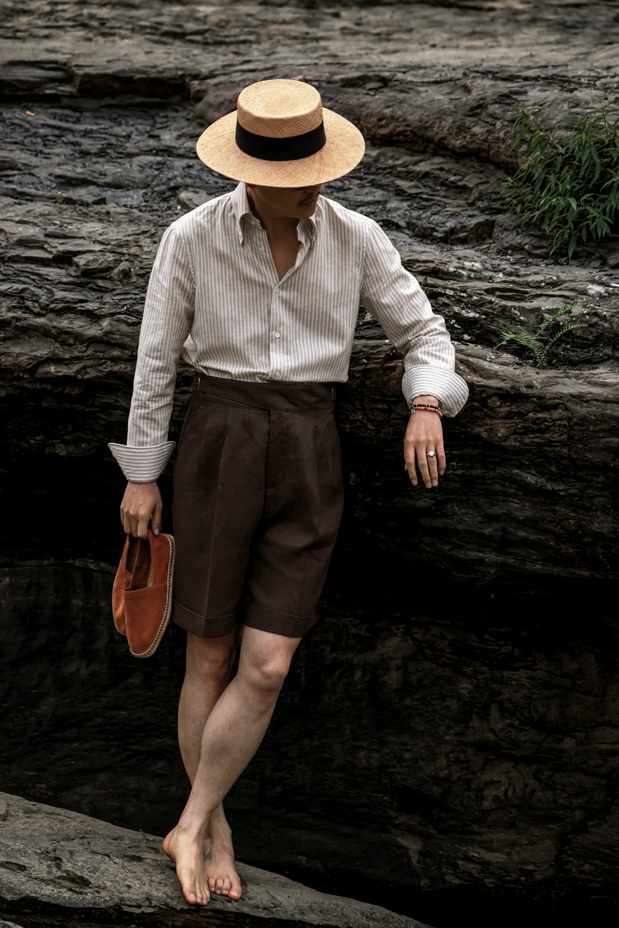 Ugentle Gurkha Linen Shorts — Brown