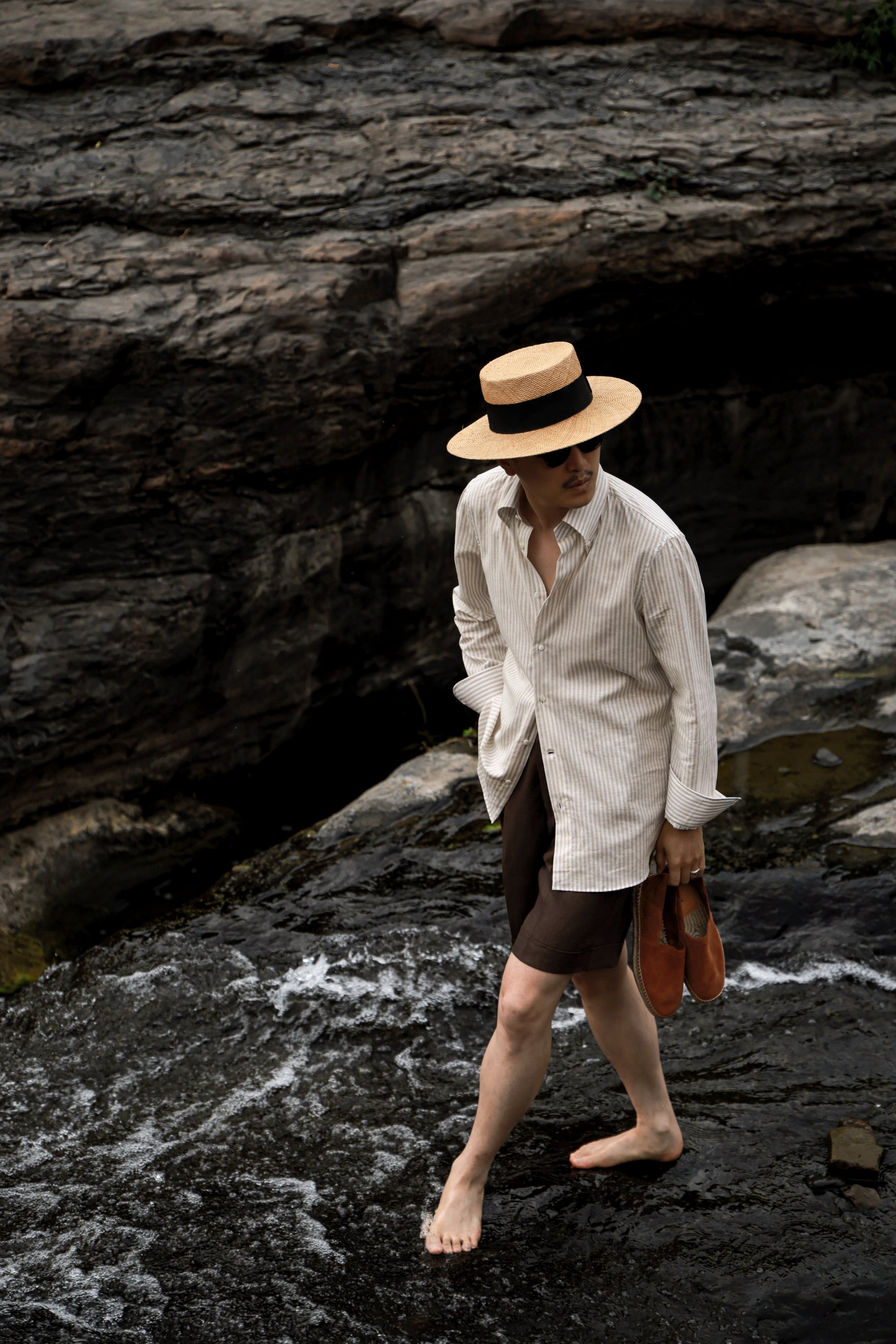 Ugentle Gurkha Linen Shorts — Brown
