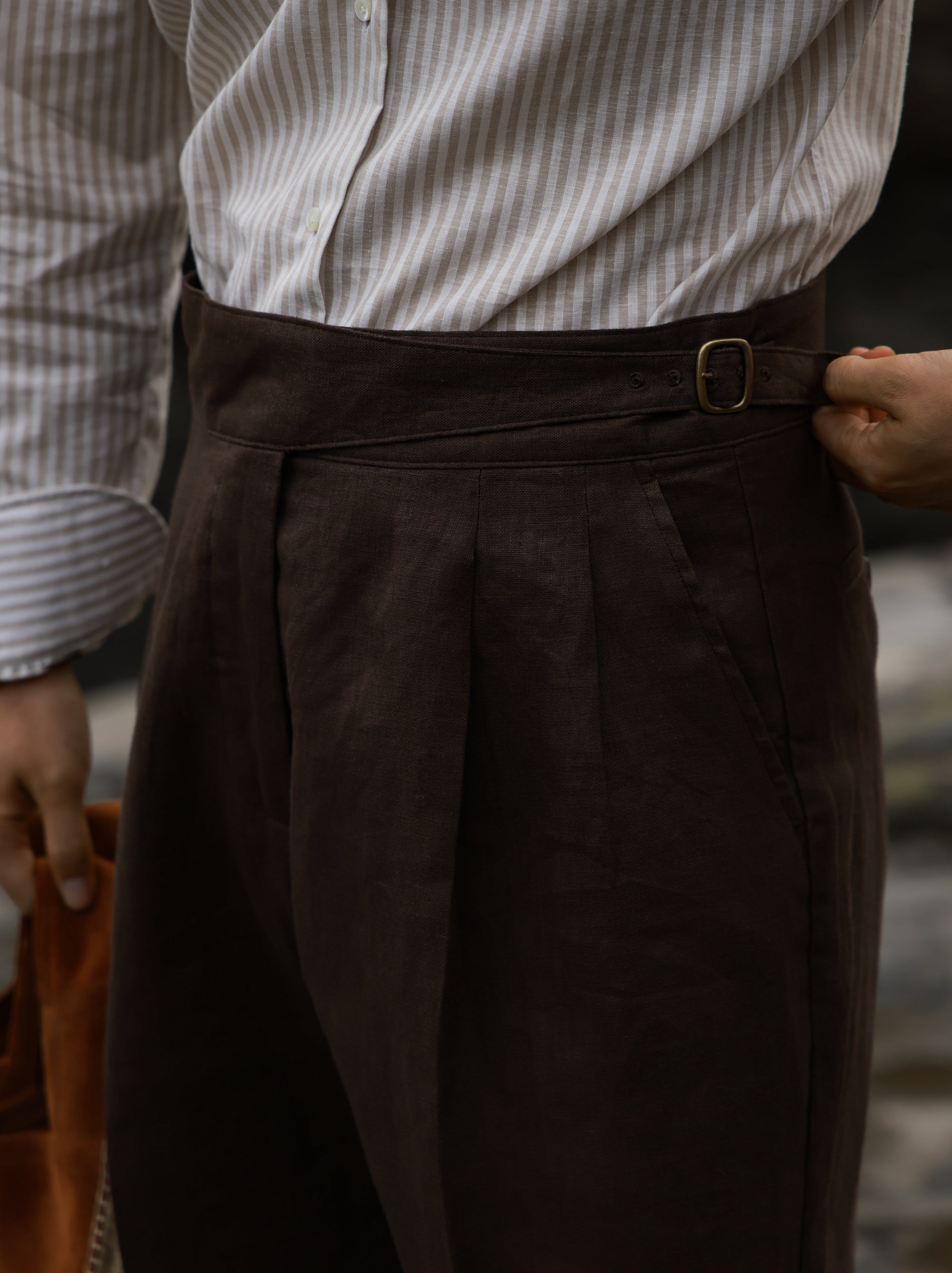 Ugentle Gurkha Linen Shorts — Brown